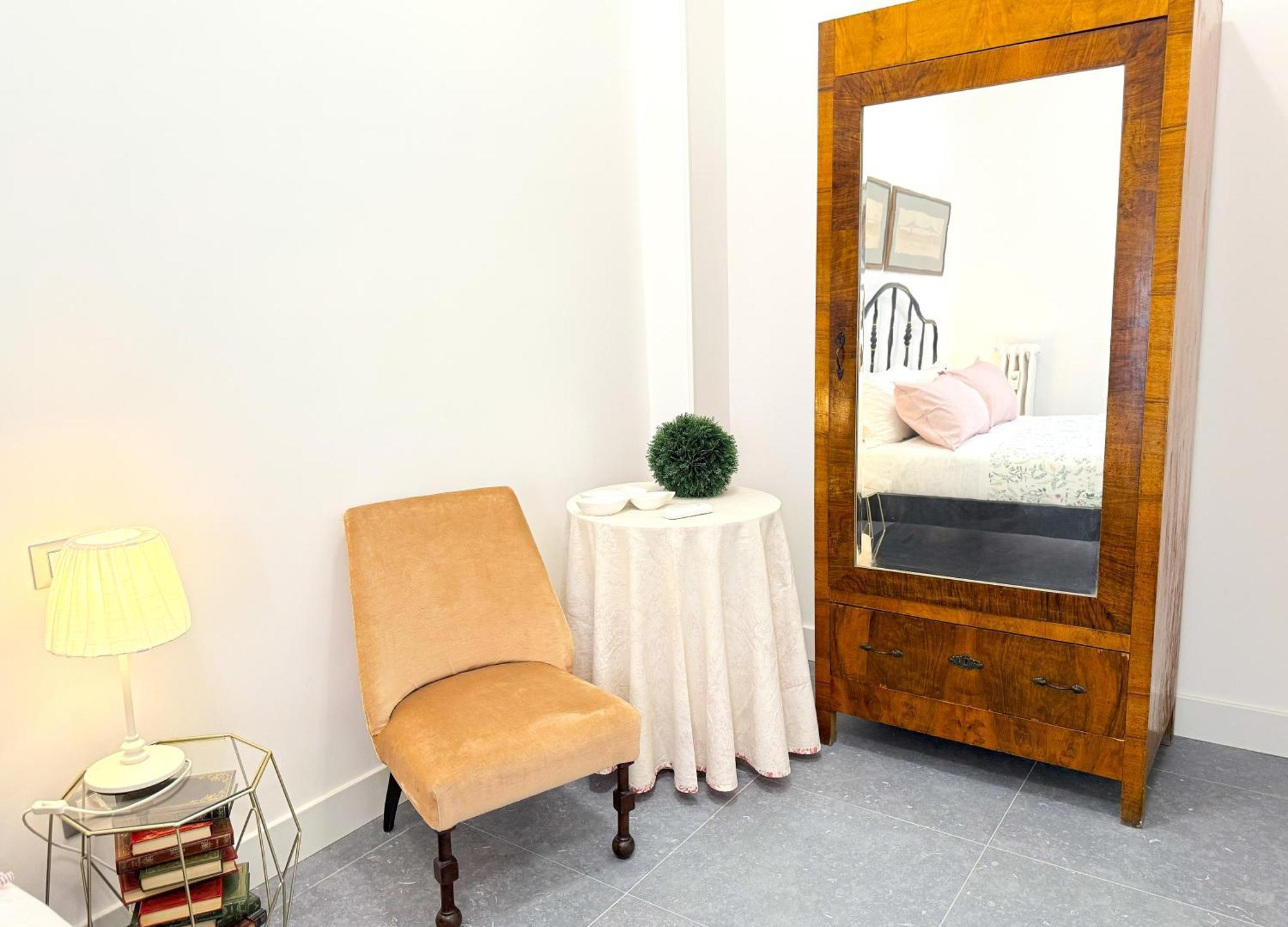 Apartment Trastevere For You... 3 Bedrooms *